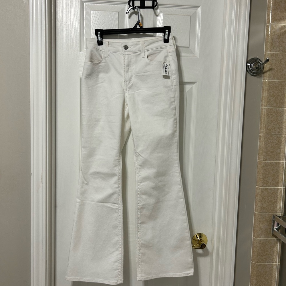 Old Navy White High-Rise Flare Jeans, 2 petite